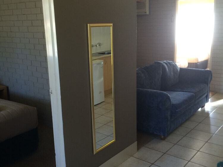 סוויטה משפחתית 2 חדרי שינה, Tumut Valley Motel