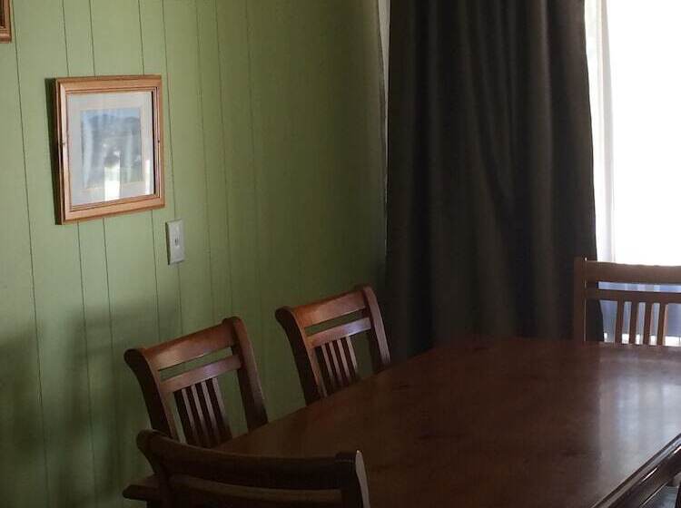 סוויטה משפחתית 2 חדרי שינה, Tumut Valley Motel