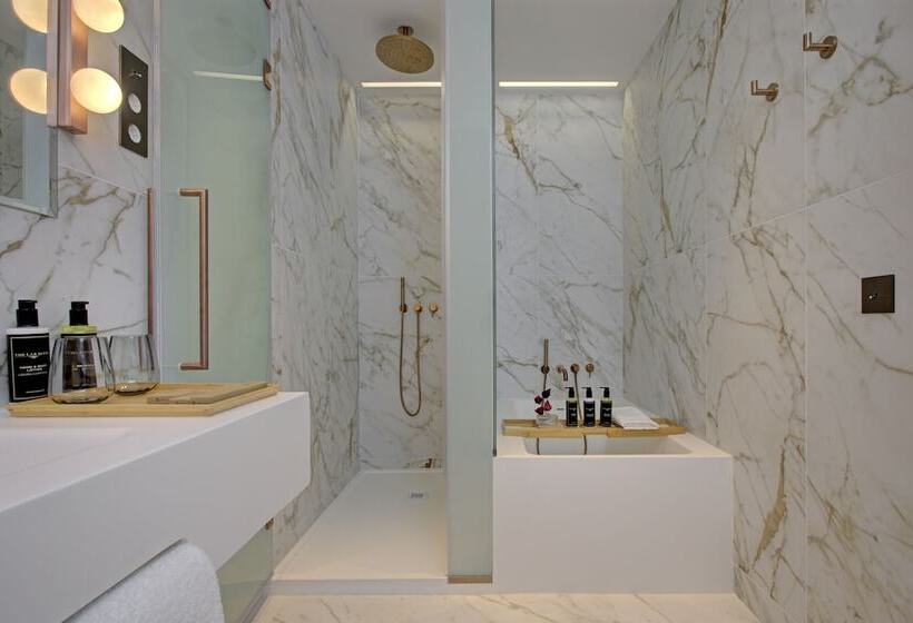 اتاق لوکس, Umusic Hotel Madrid