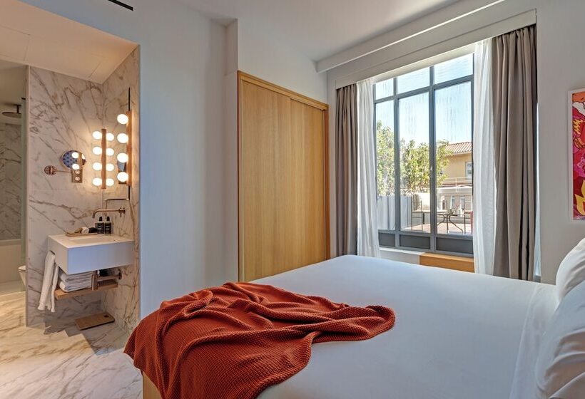 Premium room with terrace, Umusic Hotel Madrid