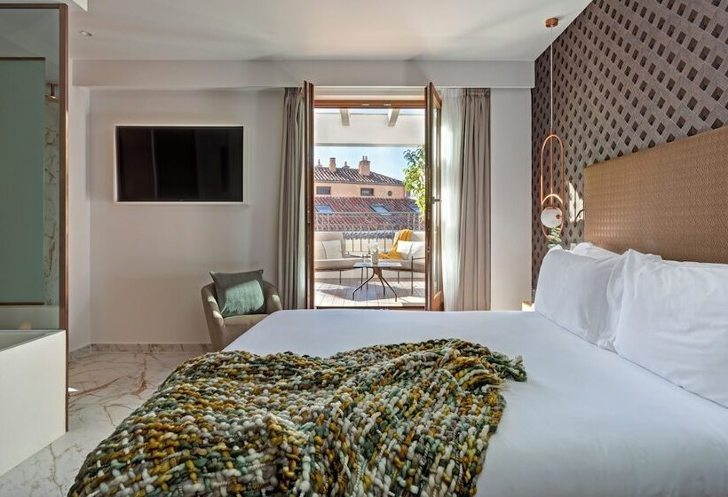 Premium room with terrace, Umusic Hotel Madrid