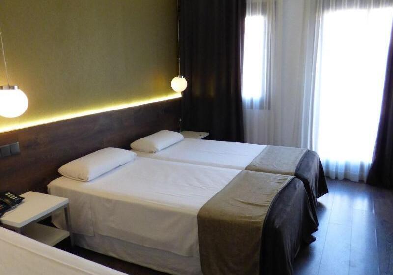 اتاق کلاسیک, Umusic Hotel Madrid