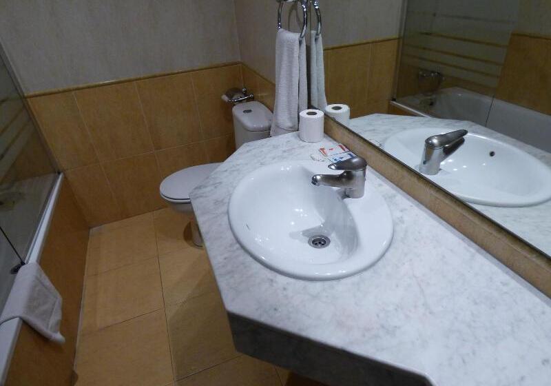 اتاق کلاسیک, Umusic Hotel Madrid