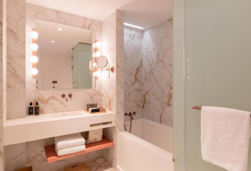 اتاق پرمیوم, Umusic Hotel Madrid