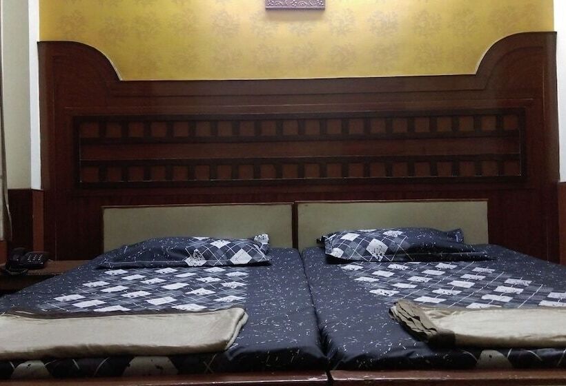 اتاق استاندارد, Ajay International