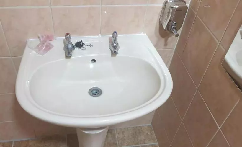 コンフォートトリプルルーム, Heathrow Inn