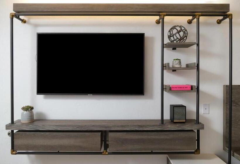 Номер Стандарт 2 Двуспальные Кровати, Voco The Tuxon, An Ihg