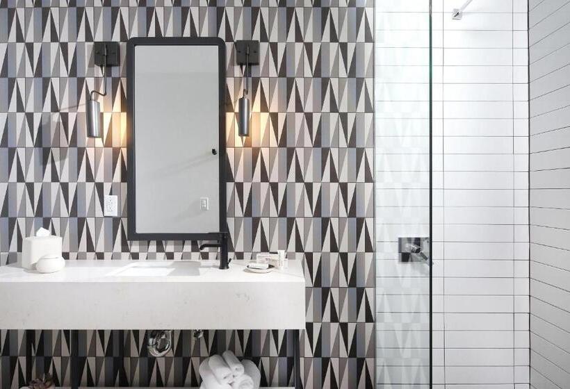 Стандартный Номер Кровать Кинг, Voco The Tuxon, An Ihg