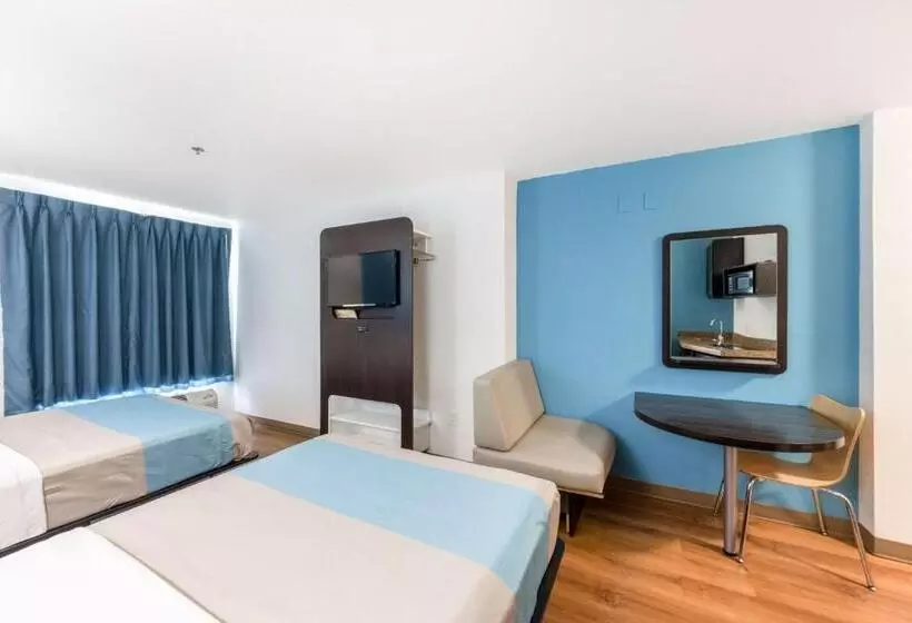 スタンダード4人部屋, Motel 6laredo, Tx Airport