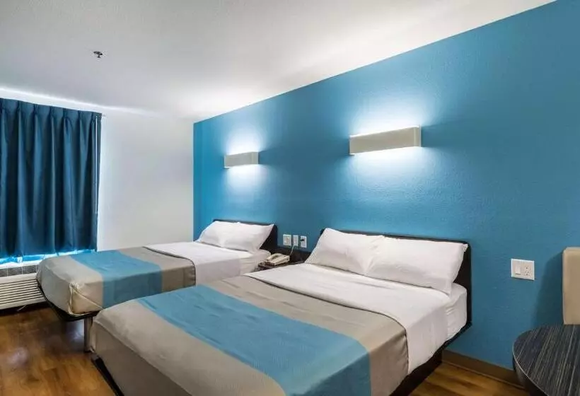 身障者適用スタンダードルーム, Motel 6laredo, Tx Airport