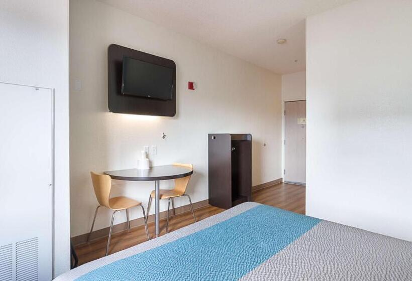 غرفة قياسية لذوى الاحتياجات الخاصة, Motel 6 Page, Az