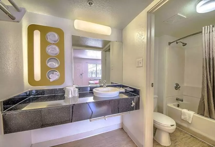 デラックスルーム, Motel 6 San Antonio, Tx Six Flags Fiesta Tx  La Cantera Area