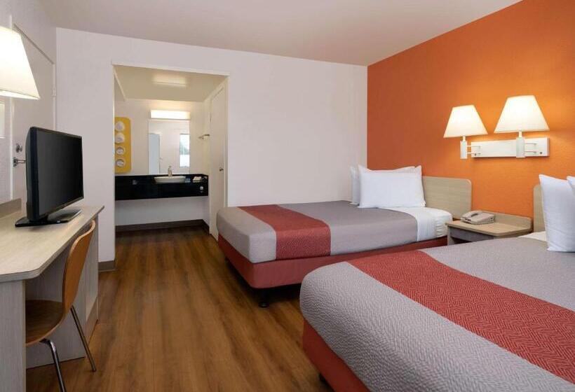 غرفة قياسية رباعية, Motel 6 Santa Maria, Ca   North