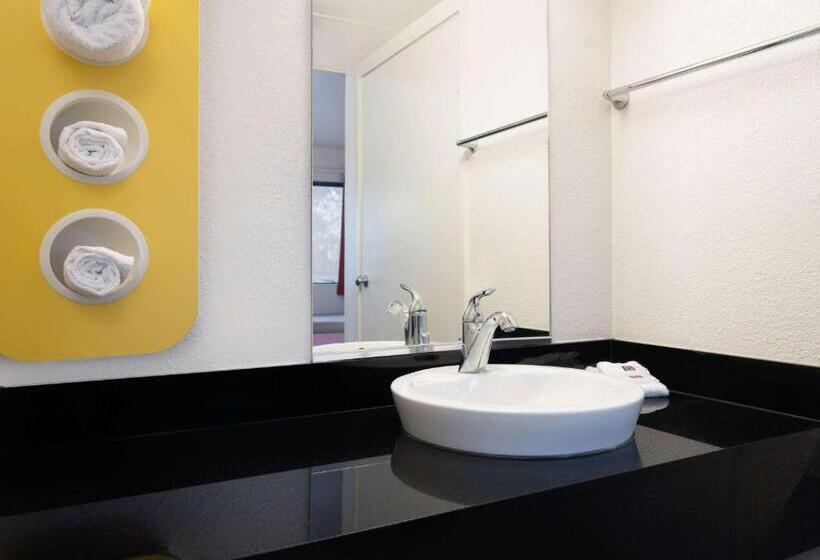 جناح, Motel 6 Santa Maria, Ca   North