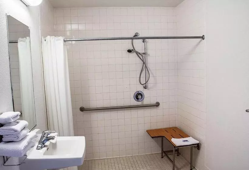 Standard-invahuone, Motel 6ukiah, Ca