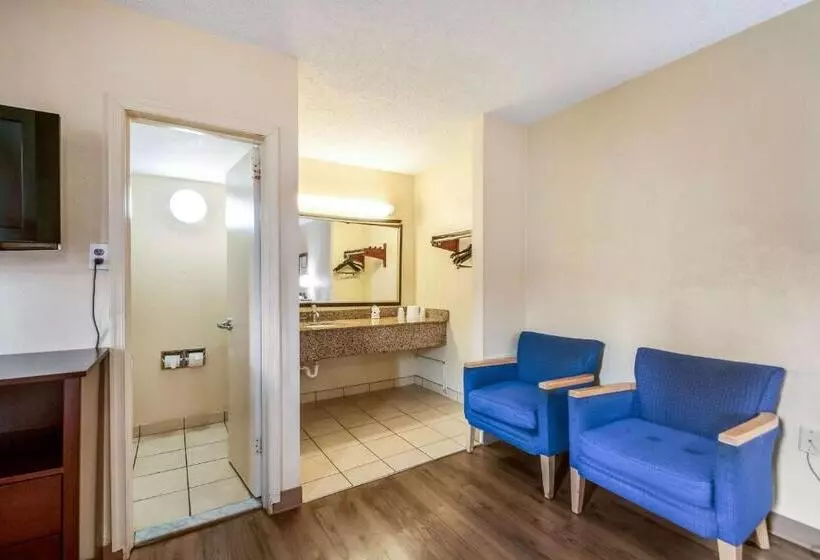 キングサイズベッドのスタンダードルーム, Motel 6 Washington Dc Convention Center