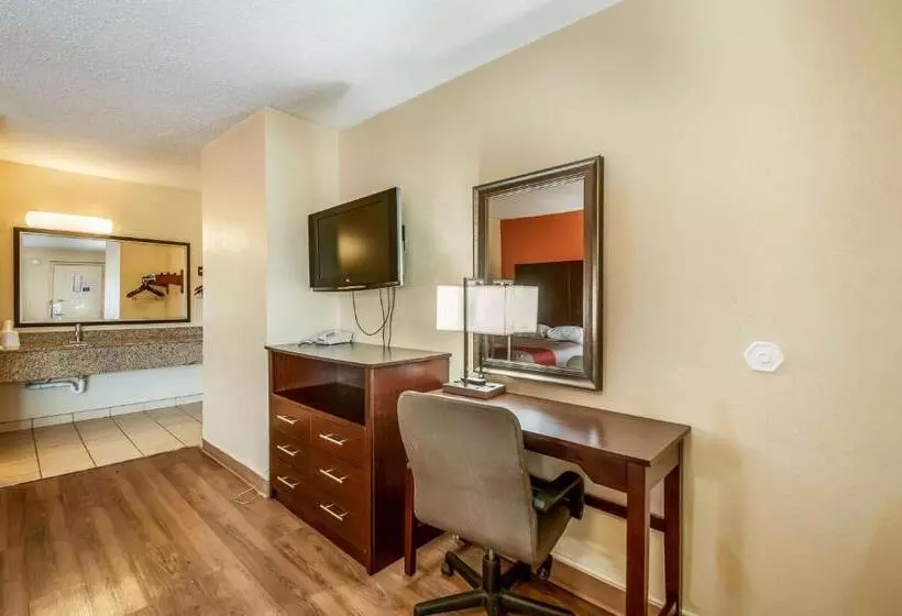 エコノミー４人部屋, Motel 6 Washington Dc Convention Center