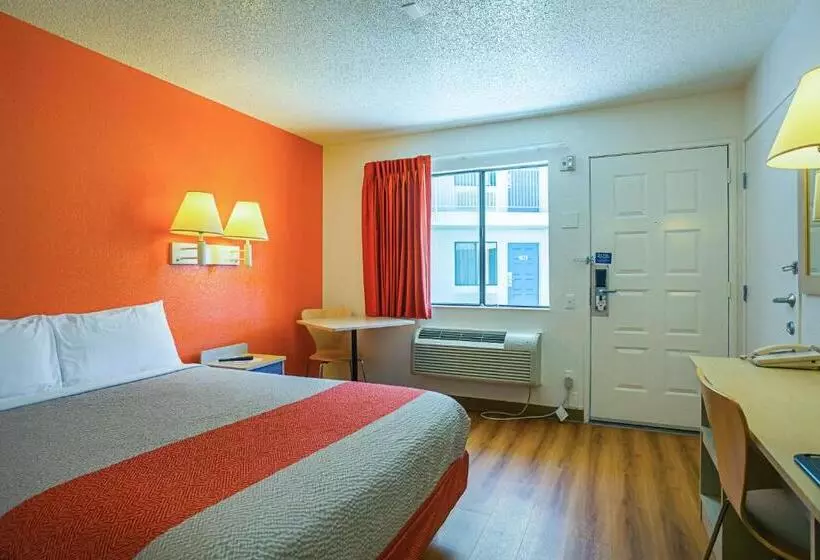 اتاق استاندارد, Motel 6yuma, Az  East