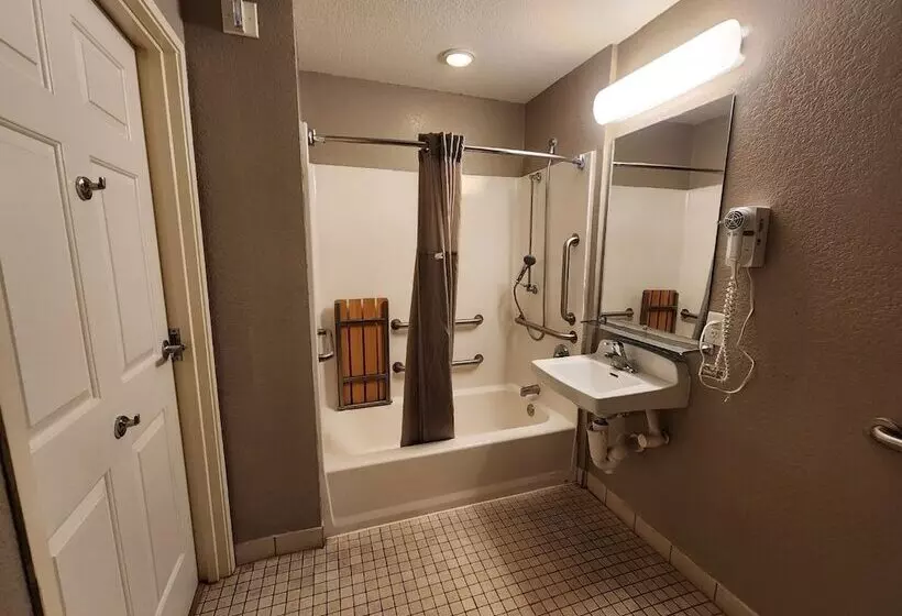 身障者適用スタンダードルーム, Motel 6biloxi, Ms  Beach