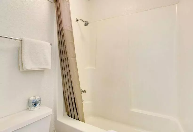 キングサイズベッドのスタンダードルーム, Motel 6fayetteville, Ar