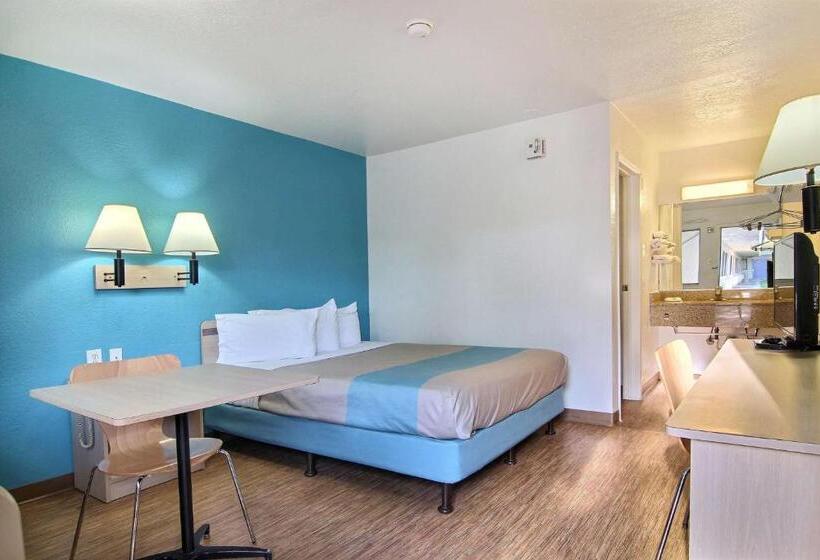 Standard-invahuone, Motel 6 Lubbock, Tx