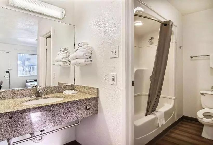 اتاق استاندارد چهار تخته, Motel 6 Lubbock, Tx