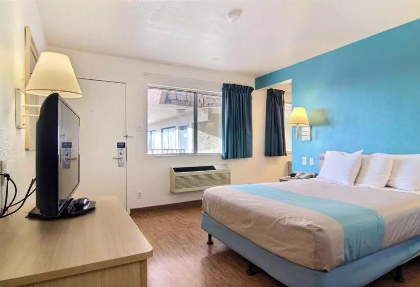 اتاق استاندارد چهار تخته, Motel 6 Lubbock, Tx