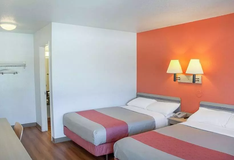Standard-huone 2 Parivuodetta, Motel 6ukiah, Ca