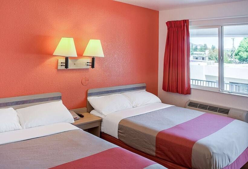 带2个双人床的标准工作室, Motel 6ukiah, Ca