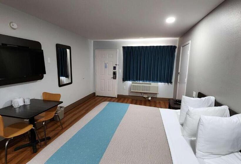 Номер Стандарт Кровать Кинг Адаптированный для Инвалидов, Motel 6webster, Tx  Houston  Nasa Lake