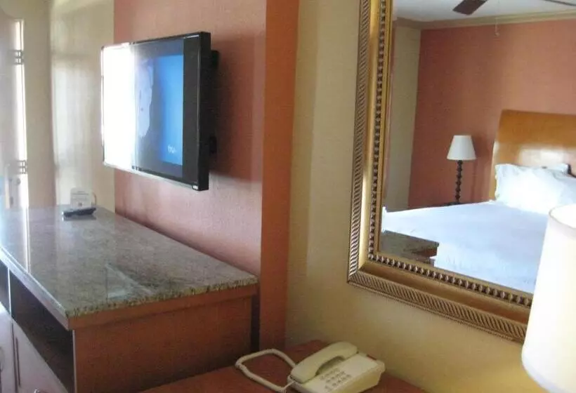 キングサイズベッドのスタンダードルーム, Americas Best Value Inn Porterville