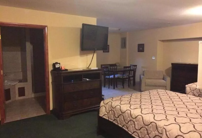 デラックススイート, Pacer Inn & Suites Motel