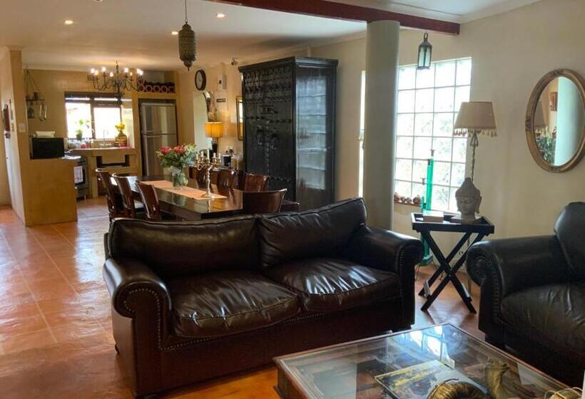 スタンダードルーム, Goblin S Mead