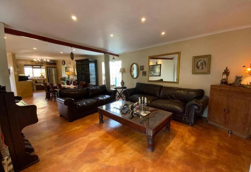 デラックスルーム, Goblin S Mead