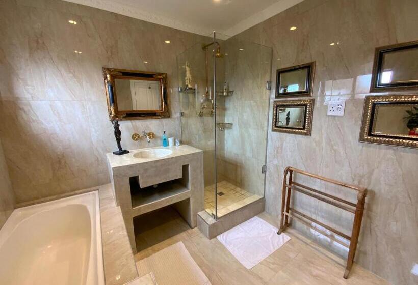 デラックスルーム, Goblin S Mead