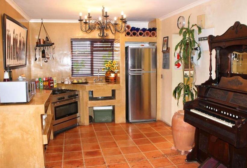 スタンダードルーム, Goblin S Mead