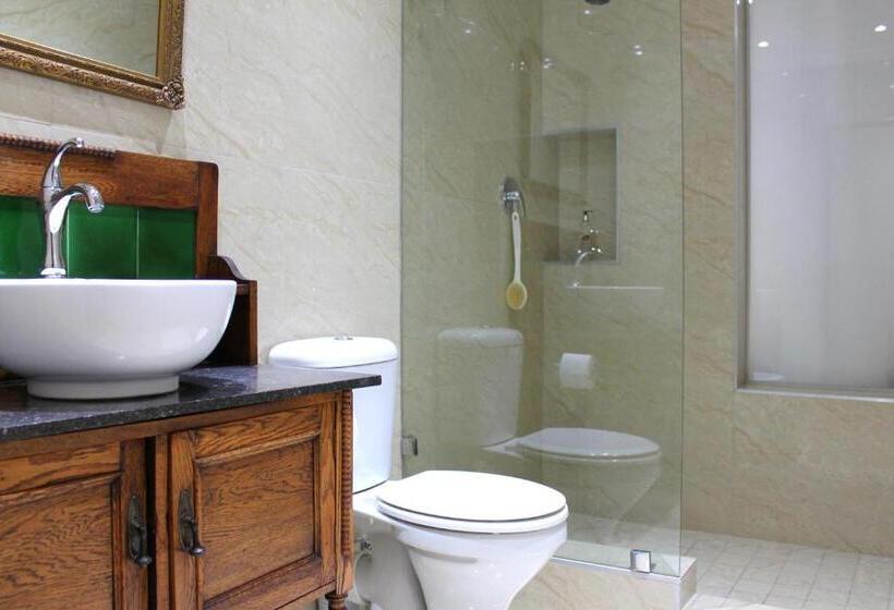 スタンダードルーム, Goblin S Mead