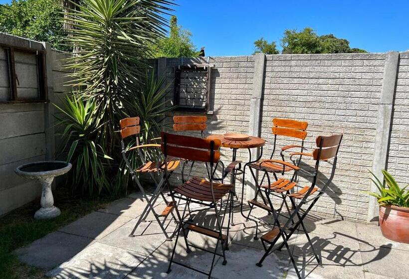 テラス付きスタンダードルーム, Goblin S Mead