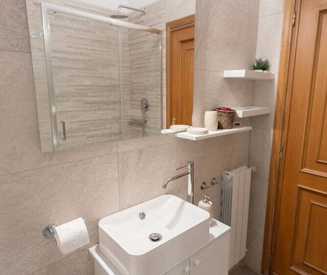 סוויטת ג'וניור עם טרסה, Pettinary Village B&b