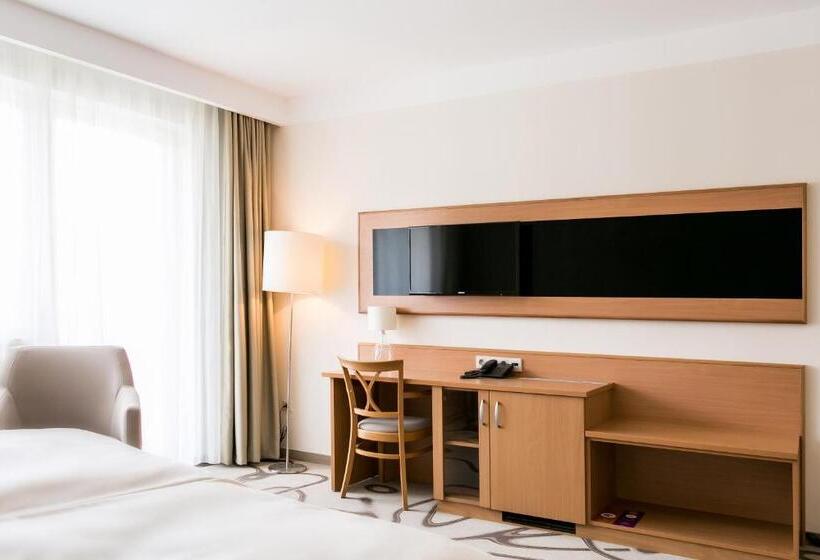 Номер Стандарт с Балконом, Ambient Hotel & Aroma Spa