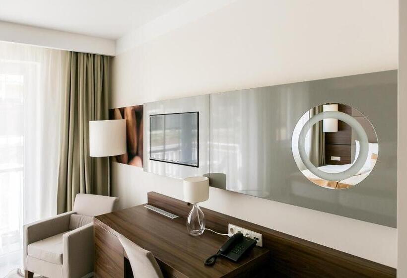 バルコニー付きスタンダードルーム, Ambient Hotel & Aroma Spa