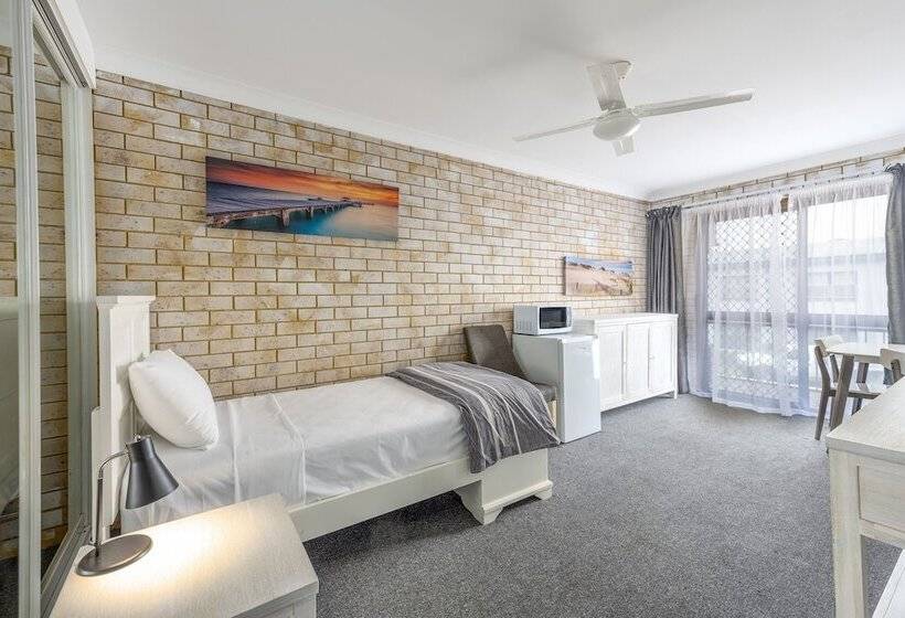 اتاق استاندارد, Coast Inn Motel