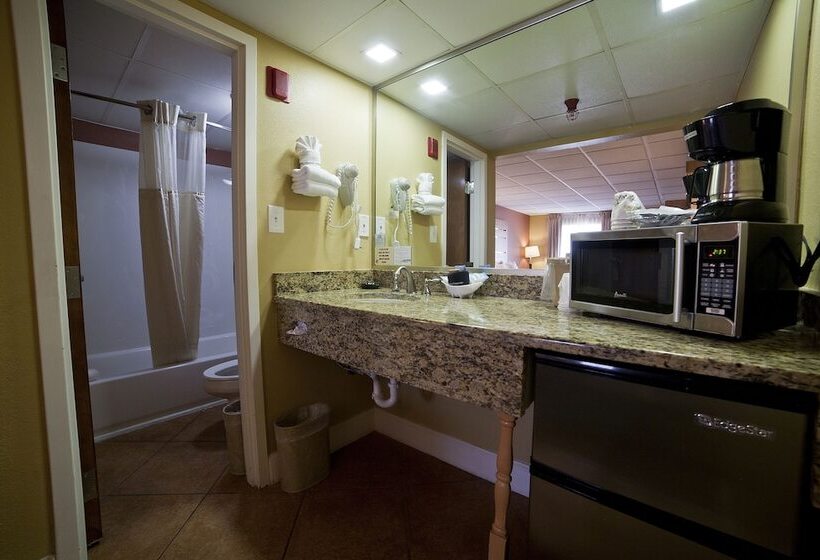 标准间, Desoto Beach