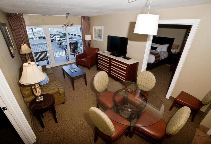 2 Bedrooms Suite Sea View, Desoto Beach