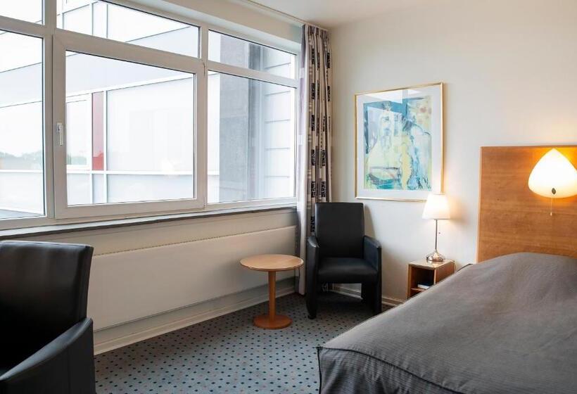 חדר בסיסי, Medi