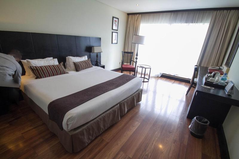 اتاق اجرایی, Mount Meru