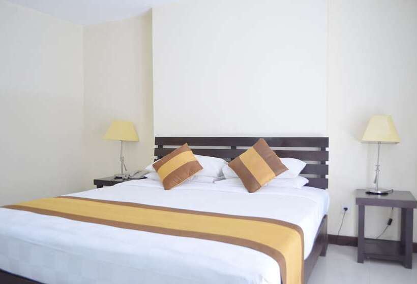 Номер Superior, Nirmala Hotel & Convention Centre