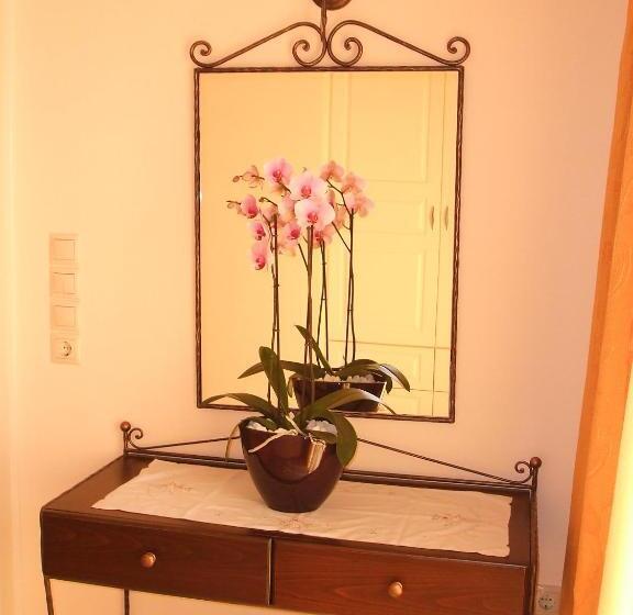 آپارتمان 1 خوابه, Preka Maria