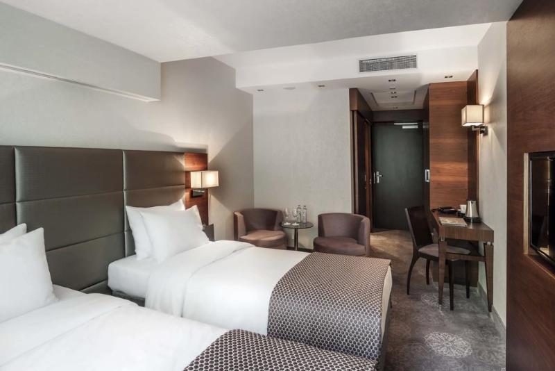 Номер Superior, Warszawianka