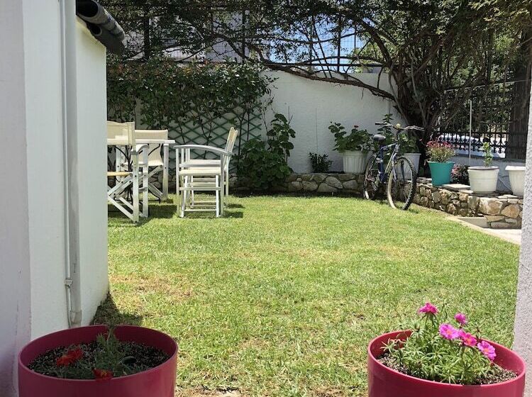 エコノミールーム, Iris Skiathos